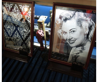 Скло, дзеркало