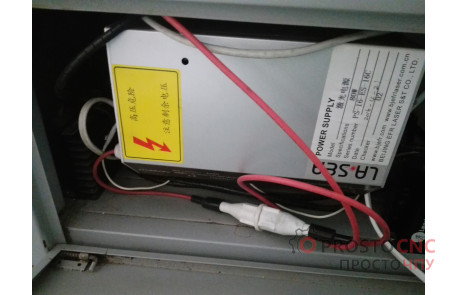 БУ лазерный станок (гравер) с рабочим полем 40х30 см и трубкой 80 Вт