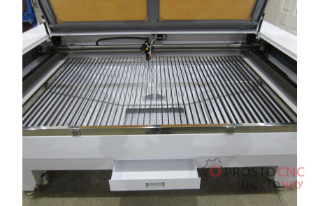 Лазерный станок Expert 1610